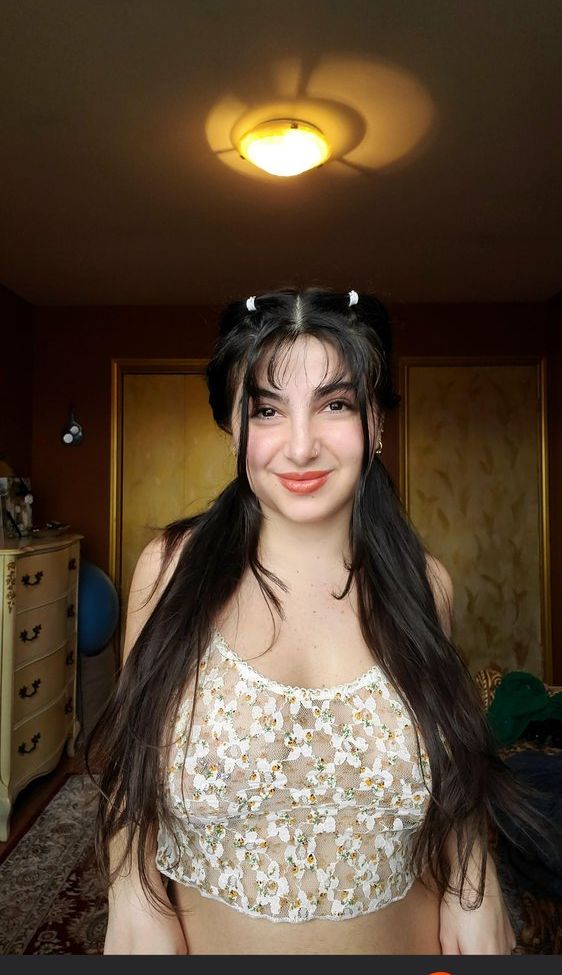 Bl00m00n desnuda #108248873