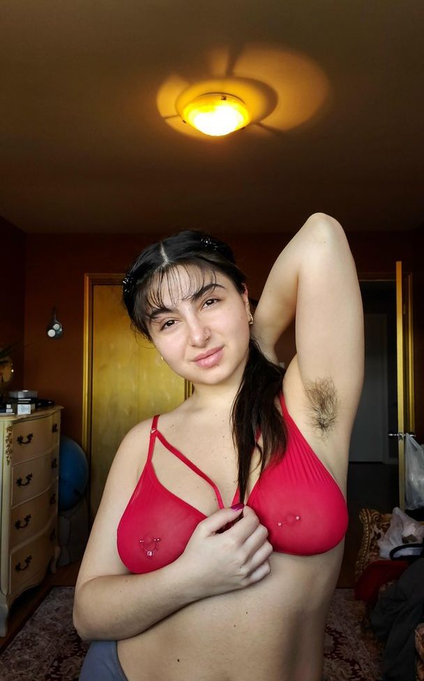 Bl00m00n desnuda #108248875