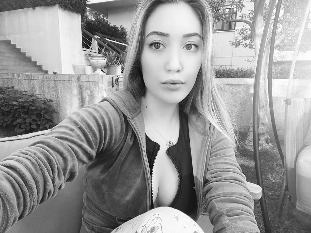 Yasmin erbil turca sexy bionda celebrità ragazza
 #93223300