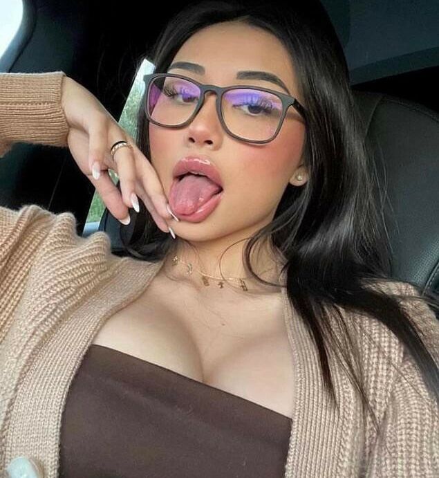 Ellerie Marie desnuda #109498633