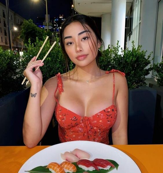 Ellerie Marie desnuda #109498651