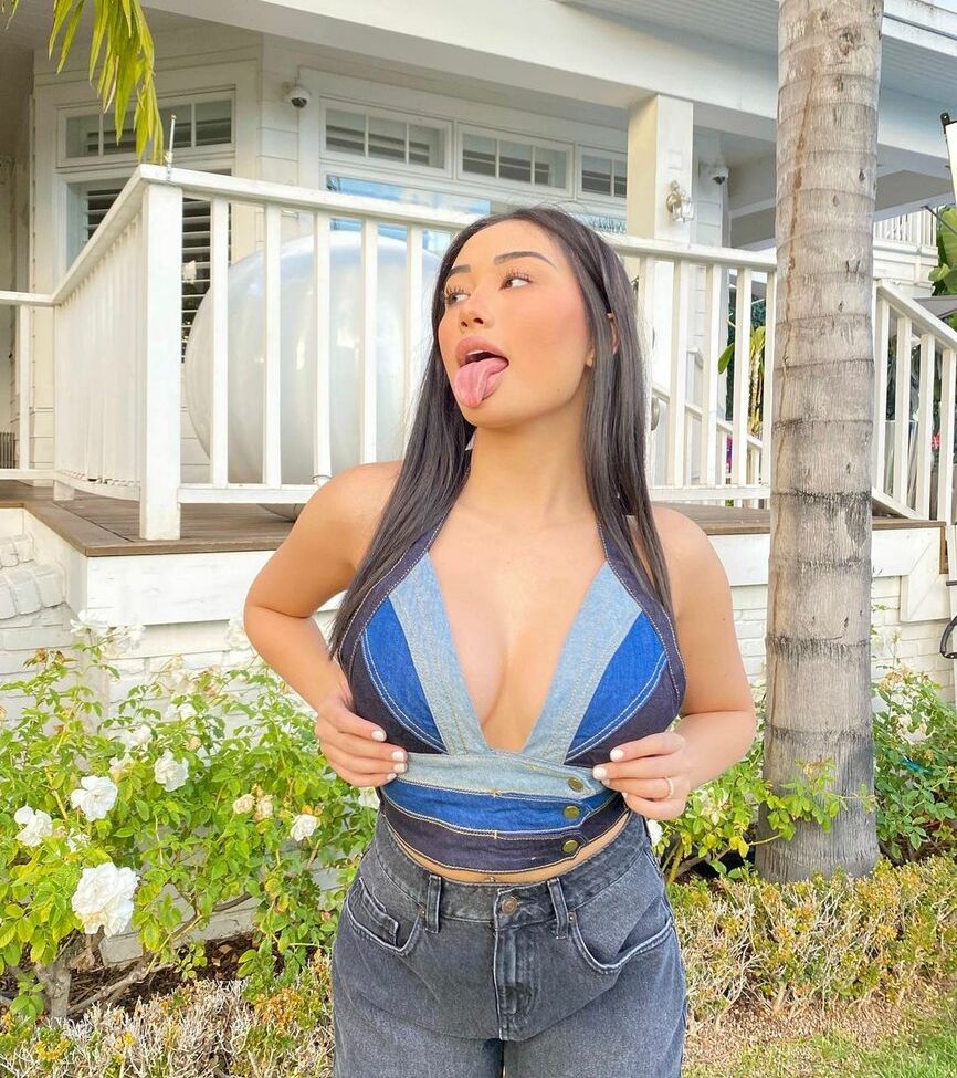 Ellerie Marie desnuda #109498663