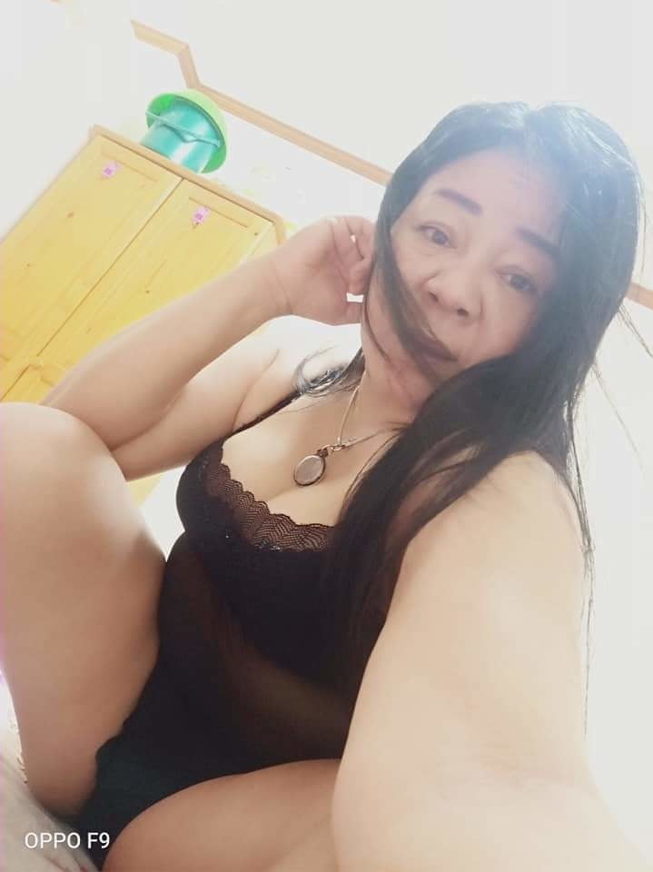 Thai Mädchen große Titten große Muschi
 #97145586