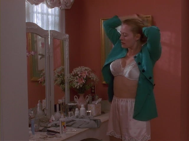 Celebrity Boobs - Cybill Shepherd #103934484