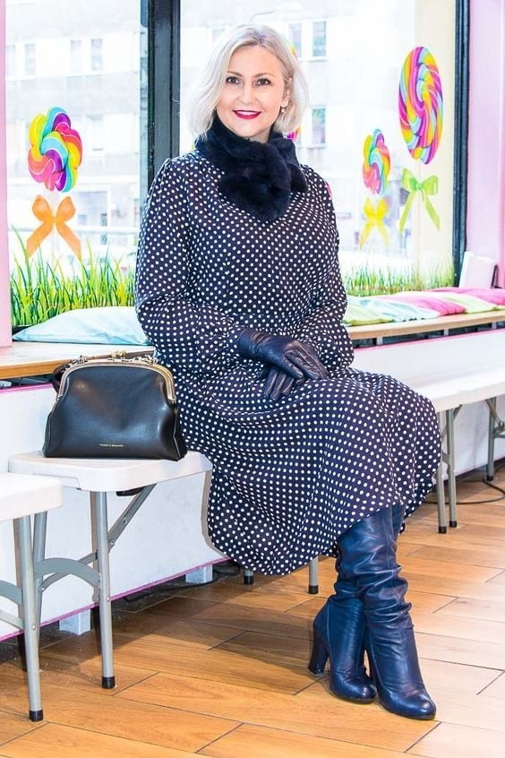 Milfs & gilfs con botas no.23
 #103269390