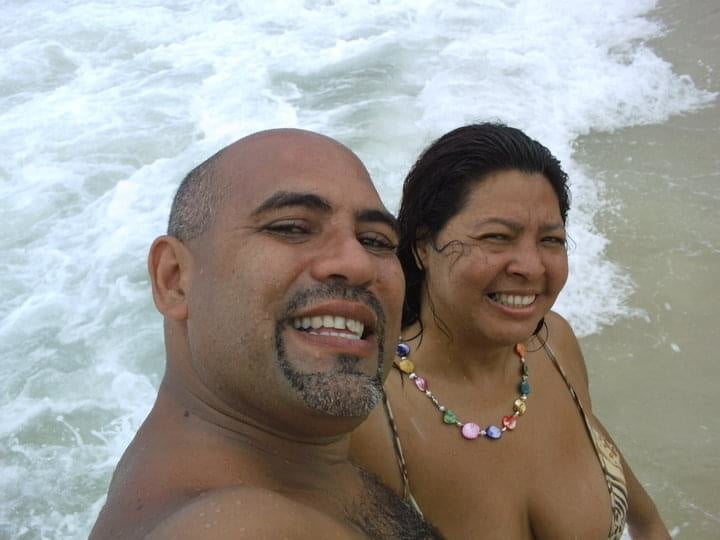 Esposa de corno exhibiendose en la playa. BBW flashing wife #95256109