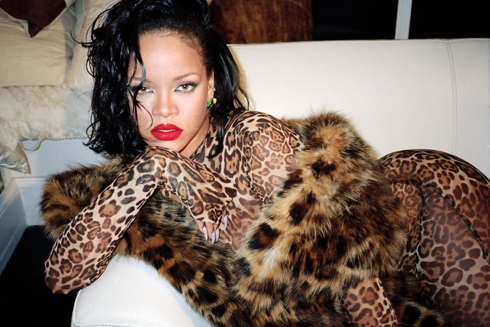 Rihanna #97013261