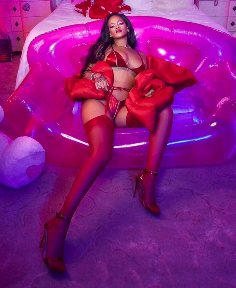 Rihanna
 #97013441