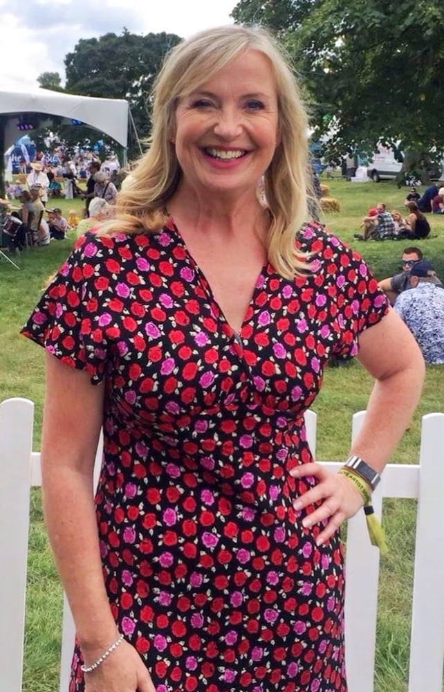 Carol Kirkwood weather slag #102811553