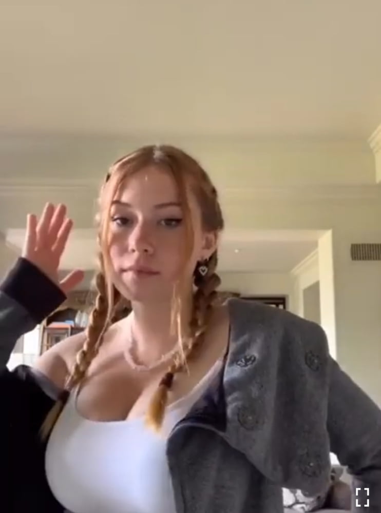 Tiktok females#3
 #96583263