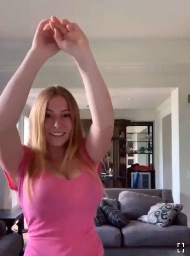 Tiktok females#3
 #96583309