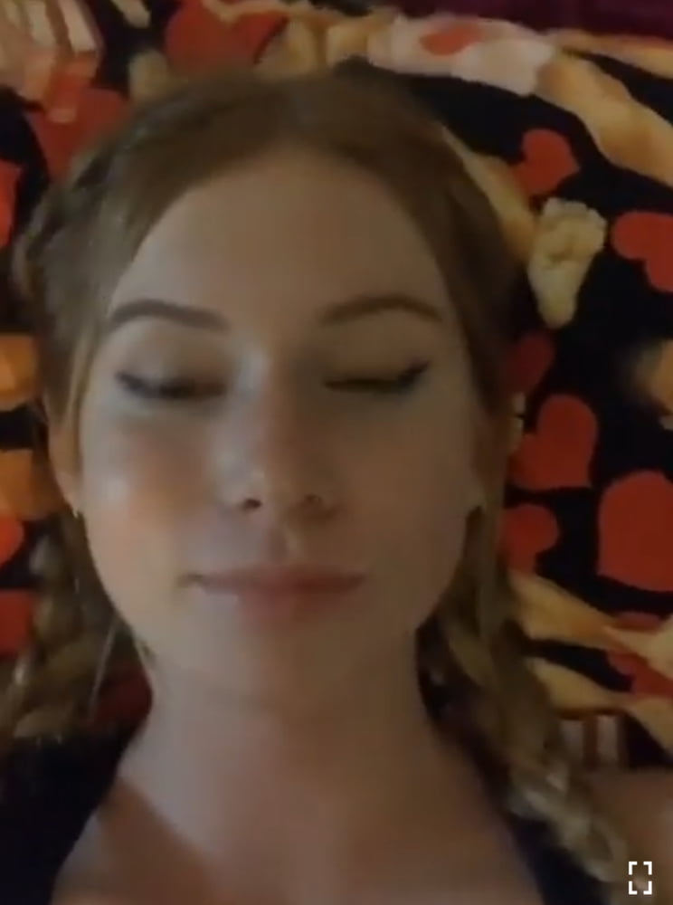 Tiktok females#3
 #96583338