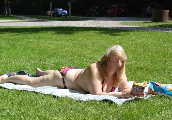 proper use of picknick blanket #97304099