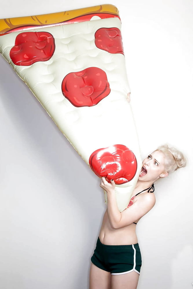 Qui veut une pizza comme ça ? 6
 #105490407