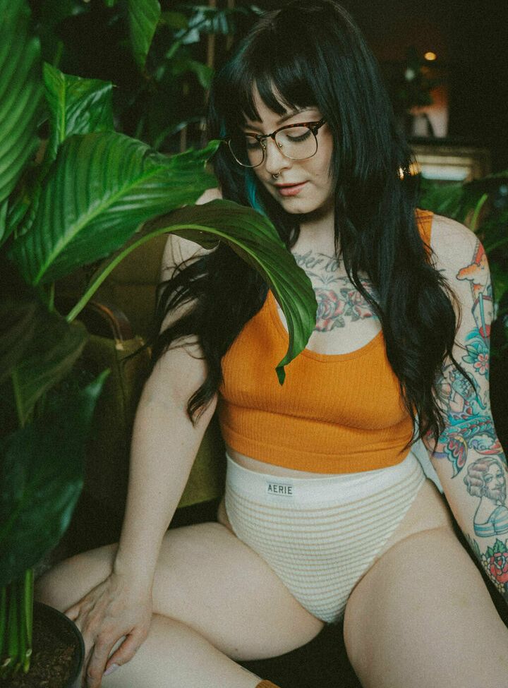 Ceressuicide nackt #108844672