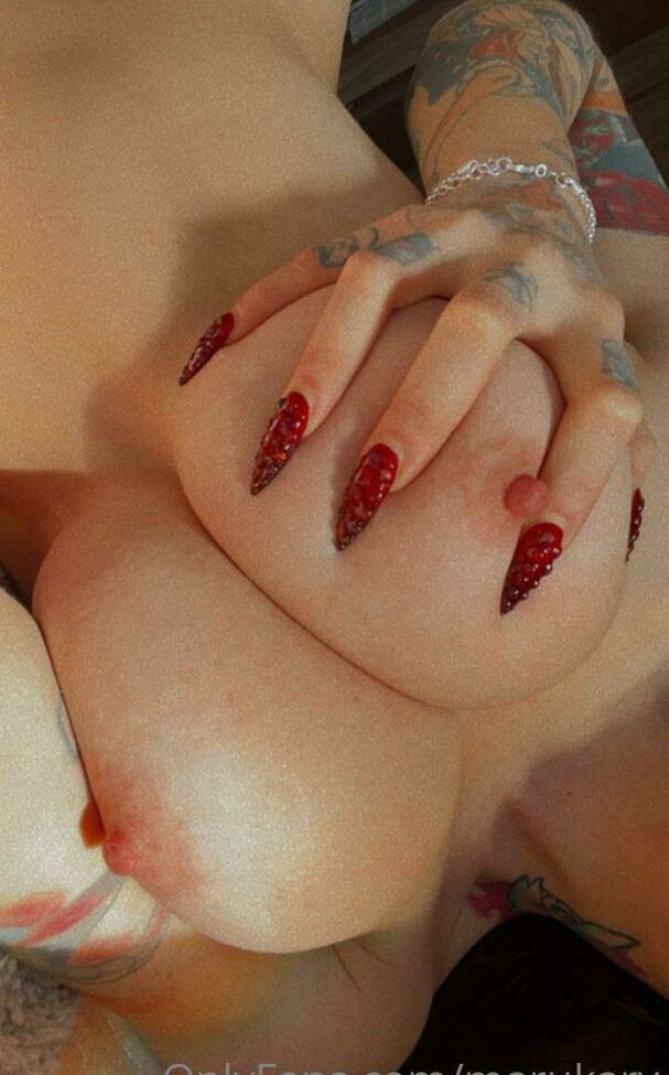 Maru Karv desnuda #107644368