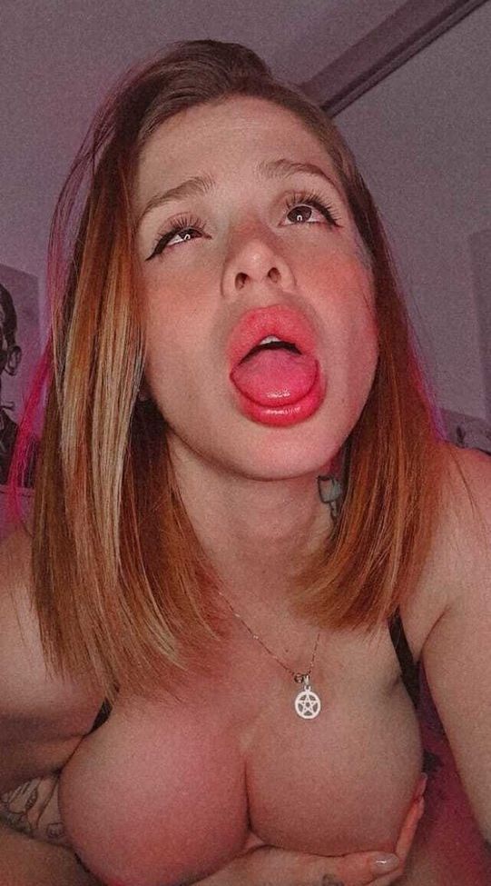 Maru Karv nackt #107644524