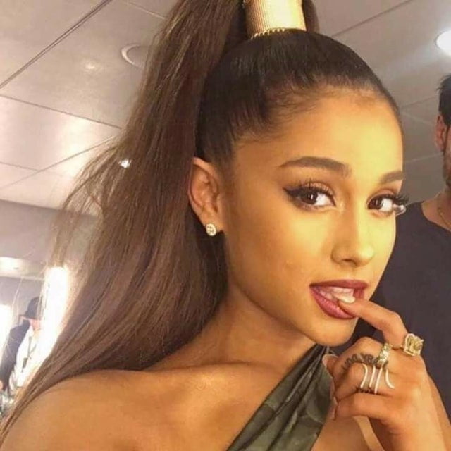 Ariana grande das wahre Gesicht der Königin ari #2
 #99818941