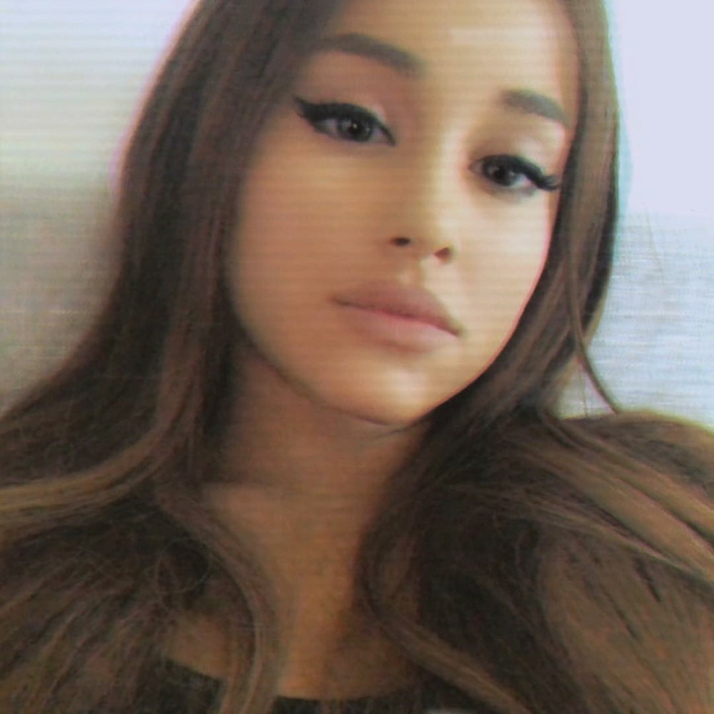 Ariana grande das wahre Gesicht der Königin ari #2
 #99819308