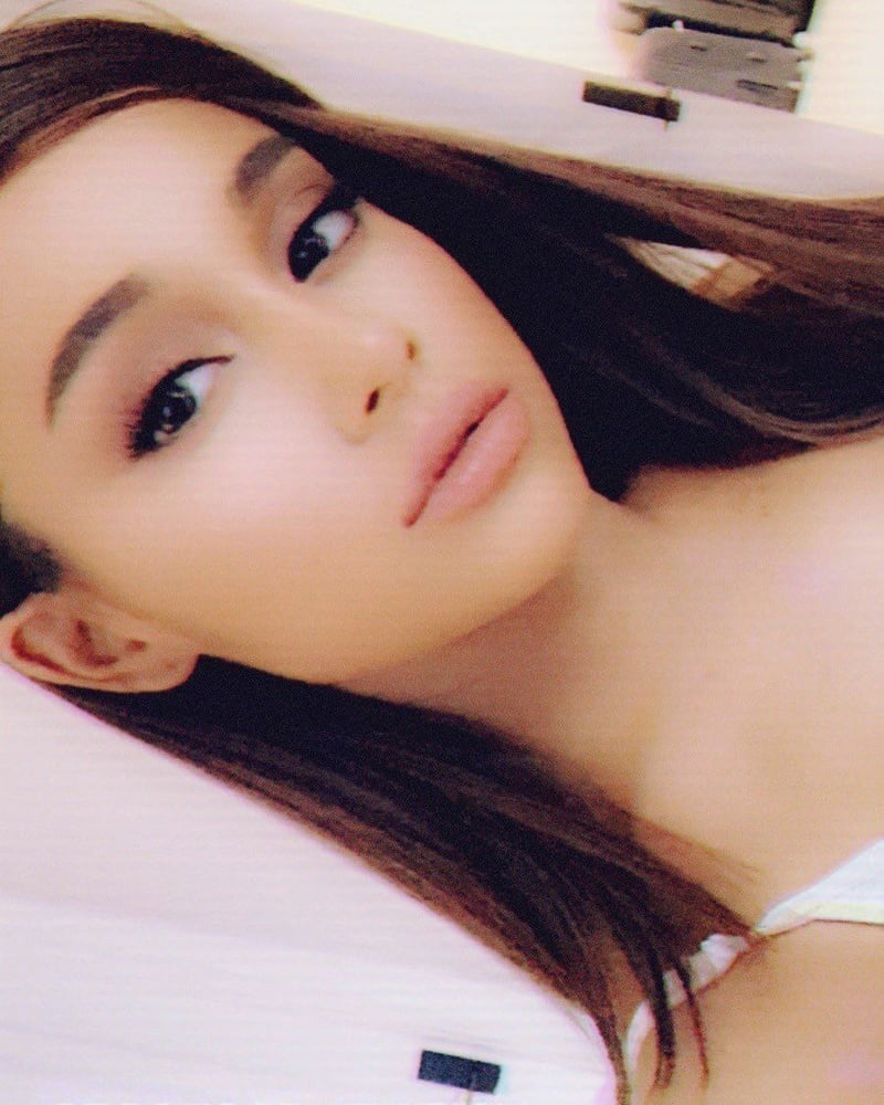 Ariana grande das wahre Gesicht der Königin ari #2
 #99819418