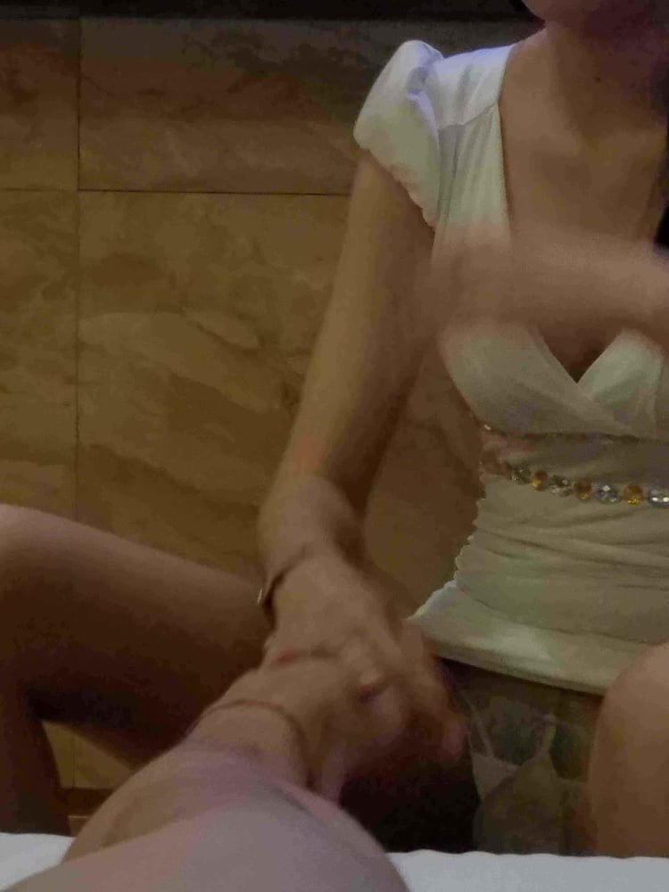 Prostituta cinese al lavoro
 #91159335