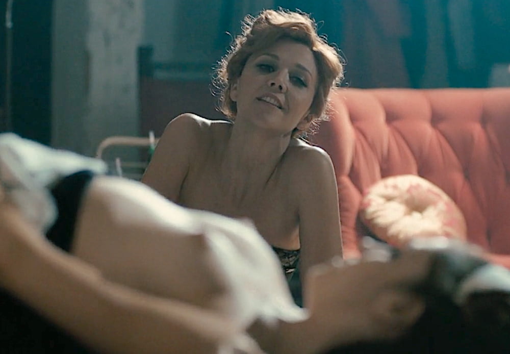 Maggie gyllenhaal - actrice milf nue
 #81658646