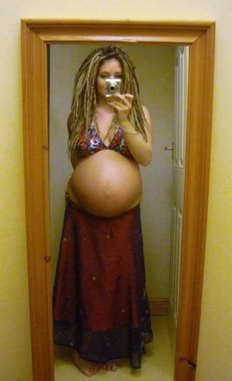 Pregnant #87746194