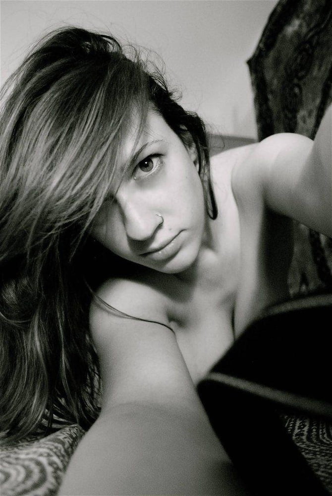 Morena belleza nerd no es realmente shy....
 #93237778