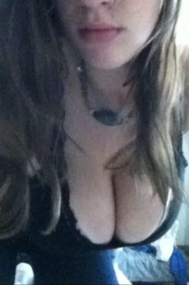 Morena belleza nerd no es realmente shy....
 #93238028