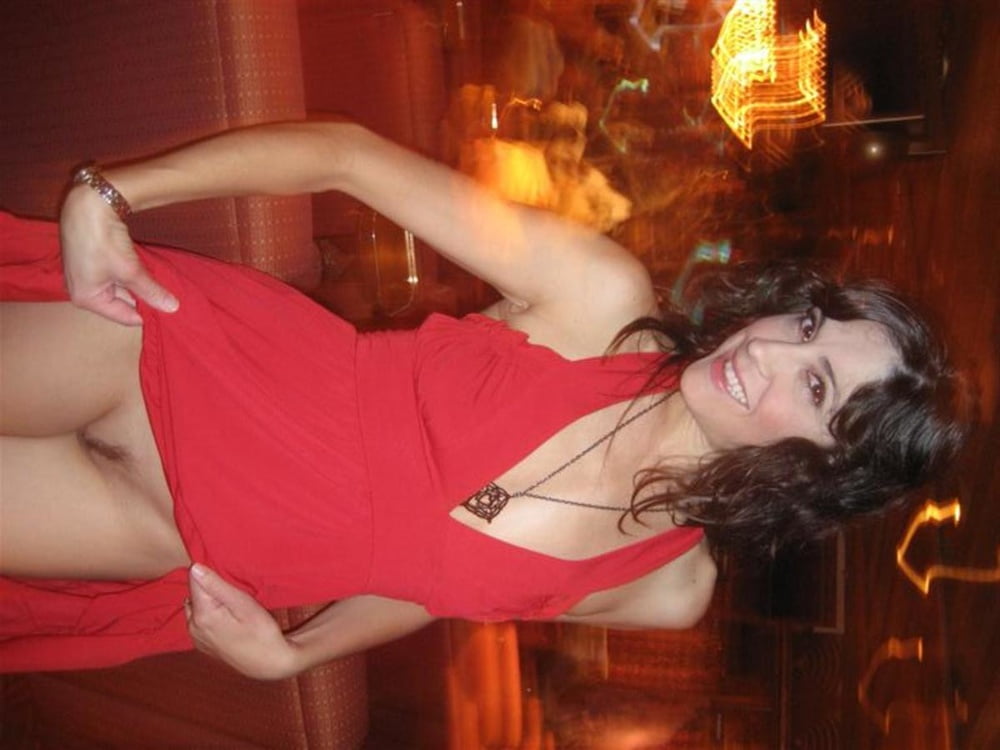 Morocha cachonda
 #102416150