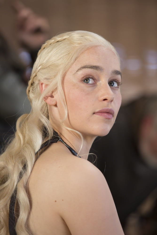 Emilia Clarke will give you the night of your life! #90490239