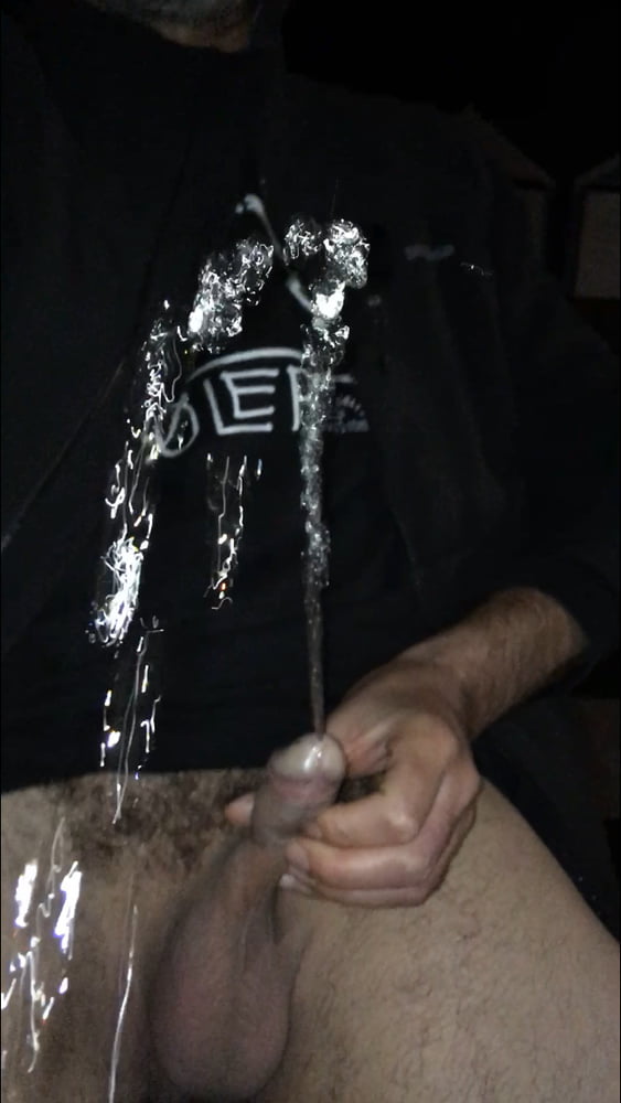 Prickelnde Piss-Bilder
 #105006434