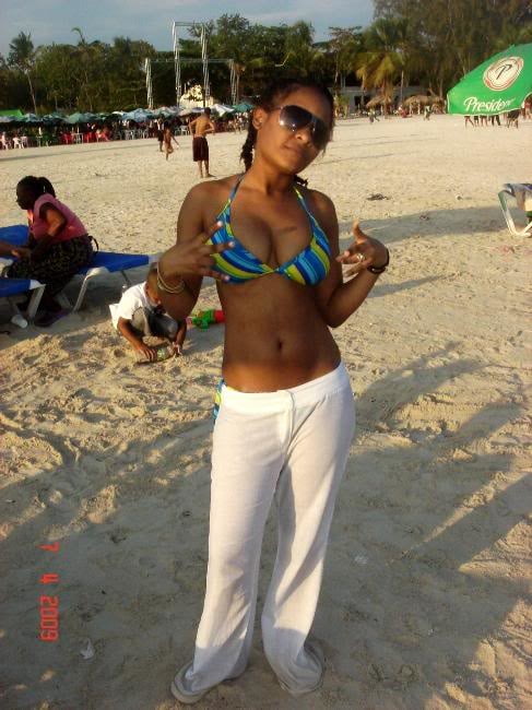Esposas dominicanas putas
 #105480468