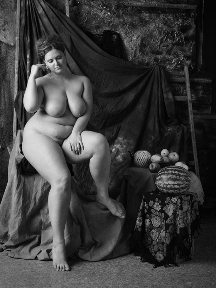 All Sizes, All Sexy - Vogue (Strike A Pose) (pics) #97816937