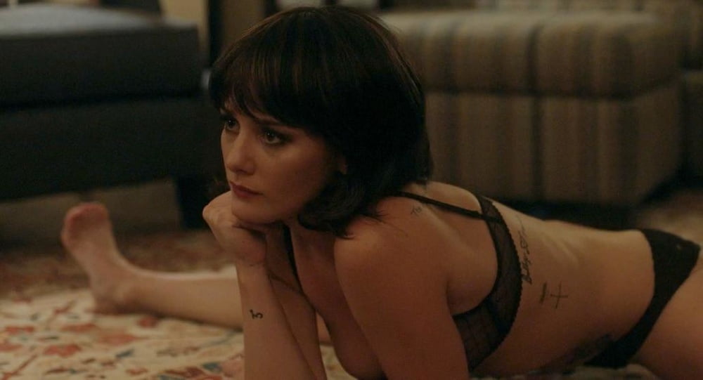Addison Timlin #101218213