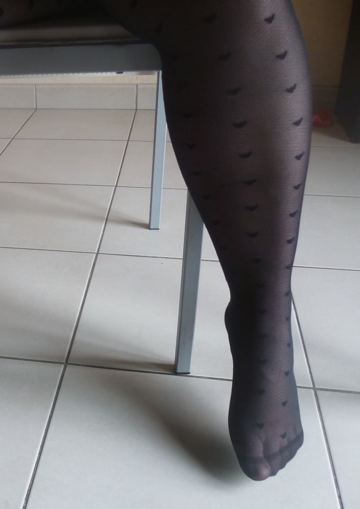 Collants a coeurs pour footjob
 #105785769