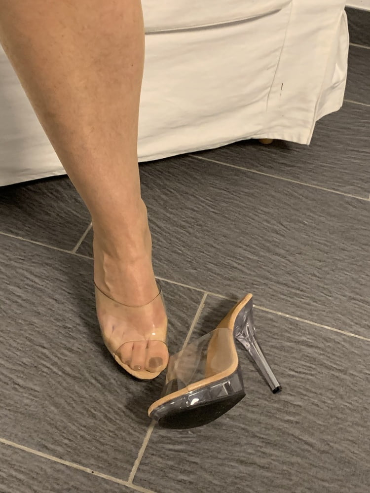 Nylonfeet iv
 #94179283