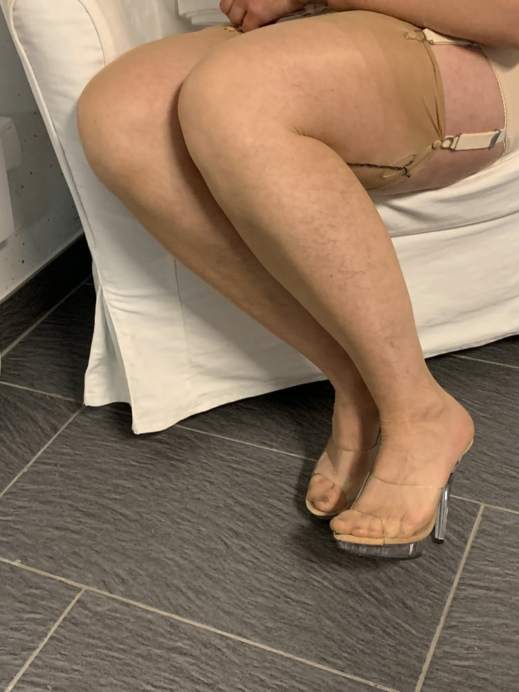 Nylonfeet iv
 #94179287