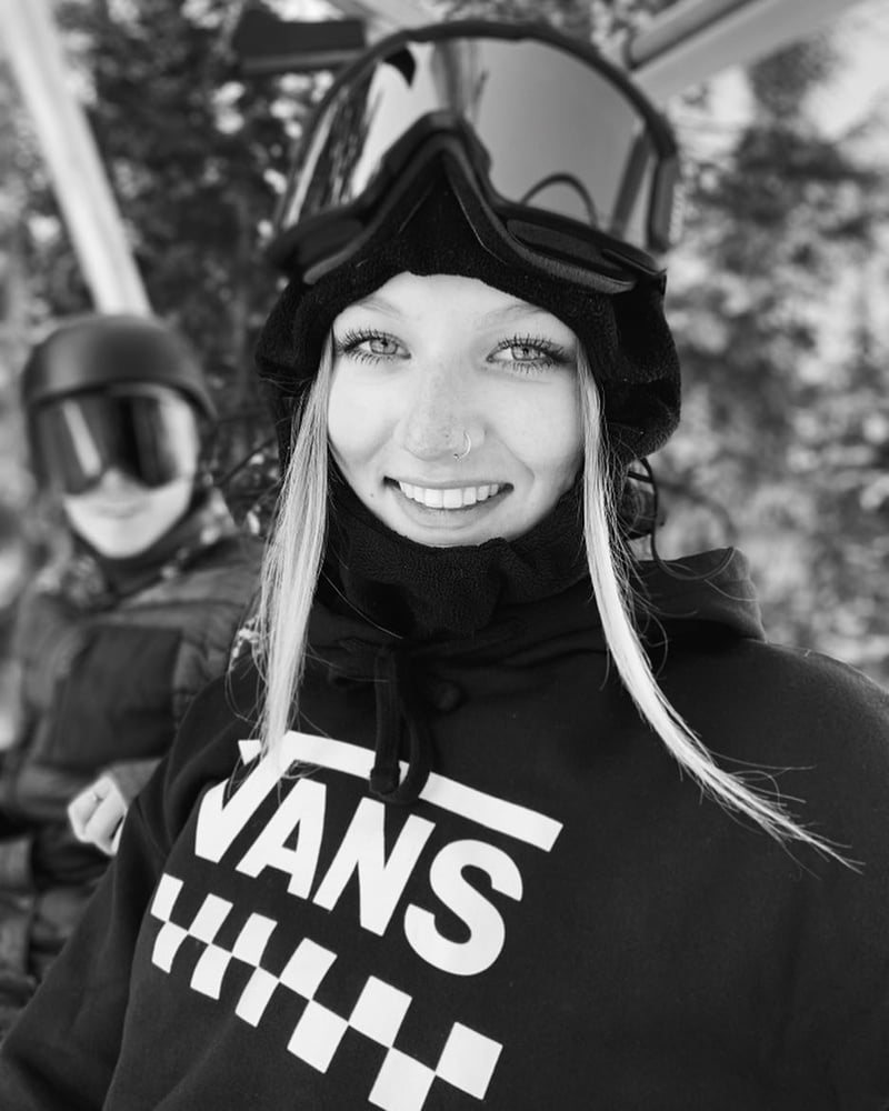 Snowboard Mädchen 2
 #97816562