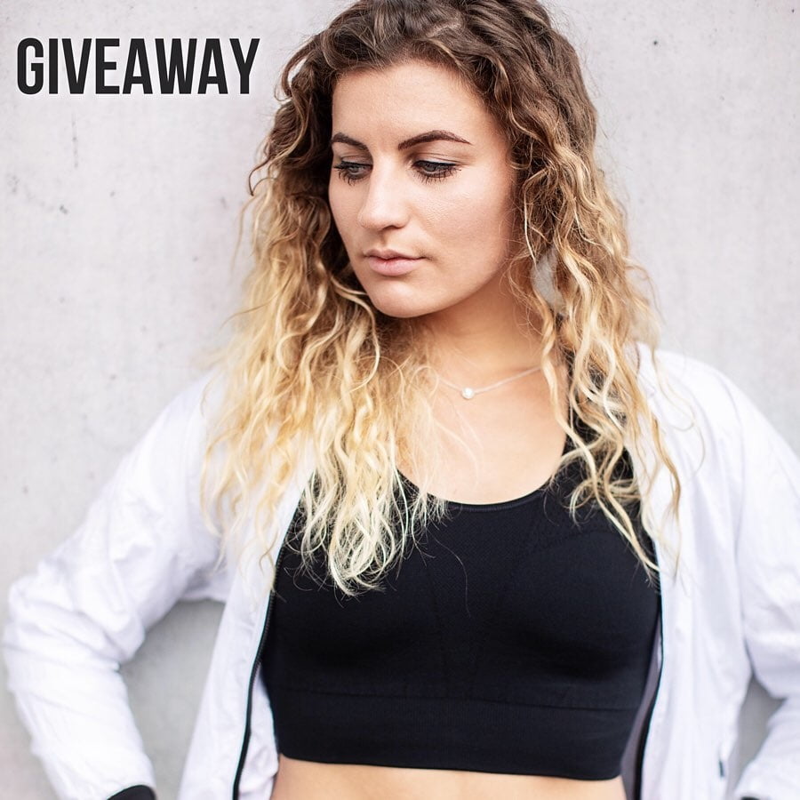 Snowboard Mädchen 2
 #97816604