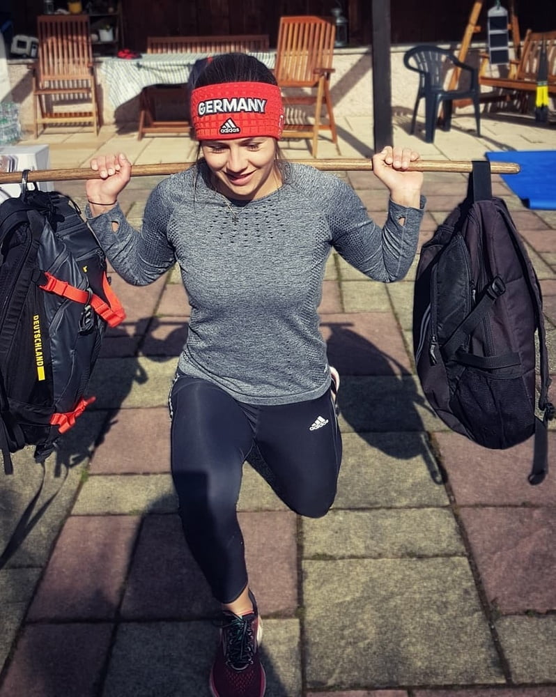 Snowboard Mädchen 2
 #97816633