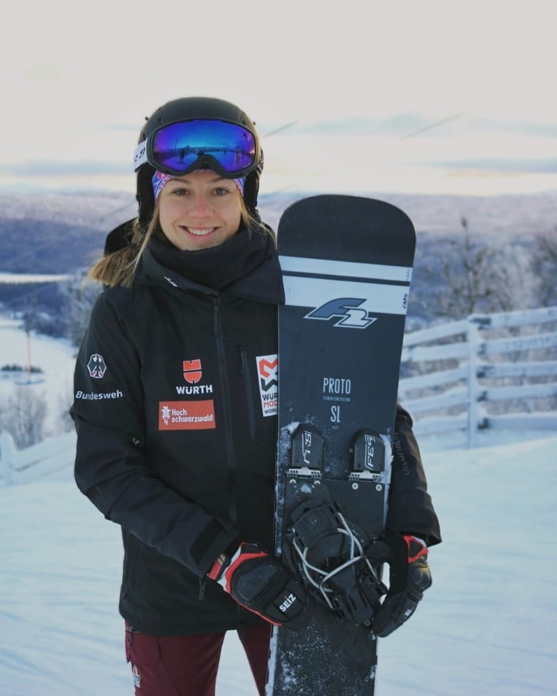 Snowboard Mädchen 2
 #97816643