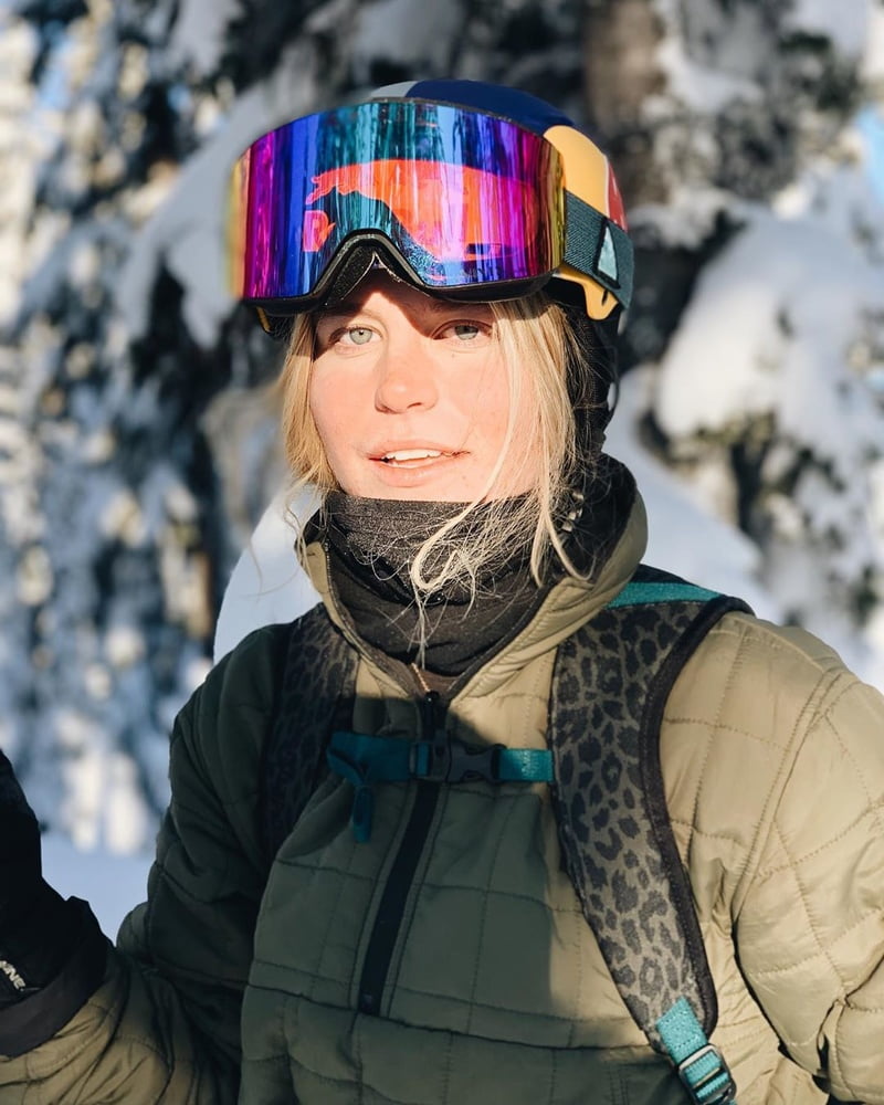 Snowboard Mädchen 2
 #97816667