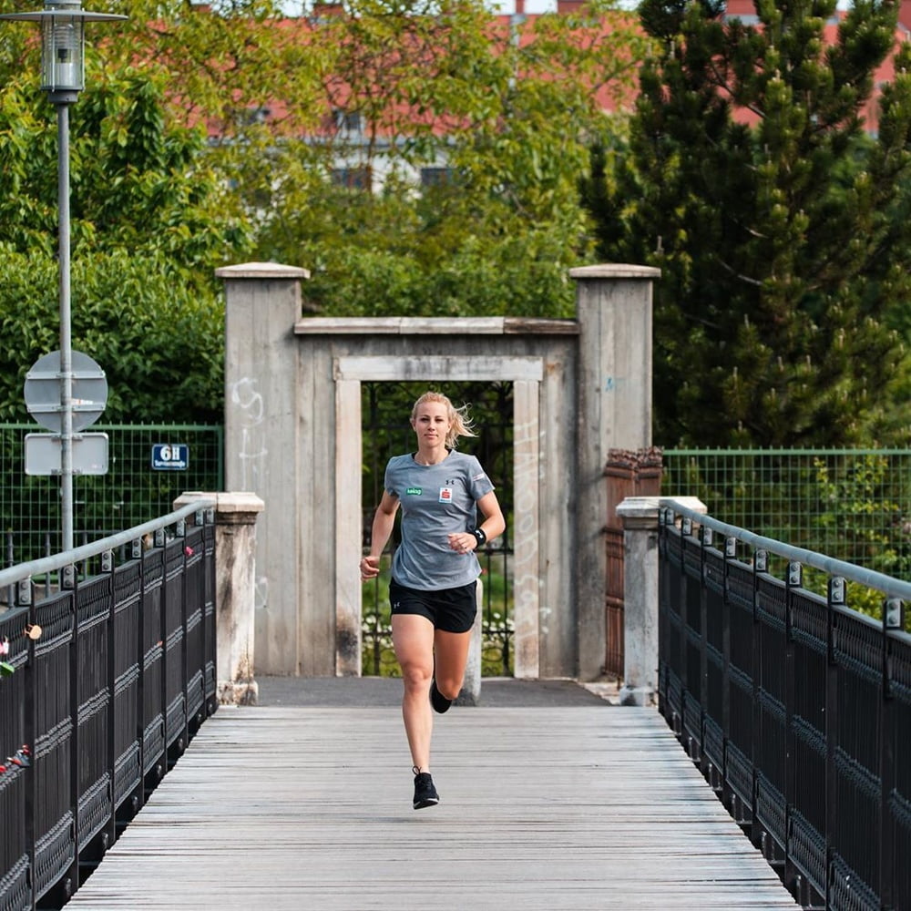 Snowboard Mädchen 2
 #97816700