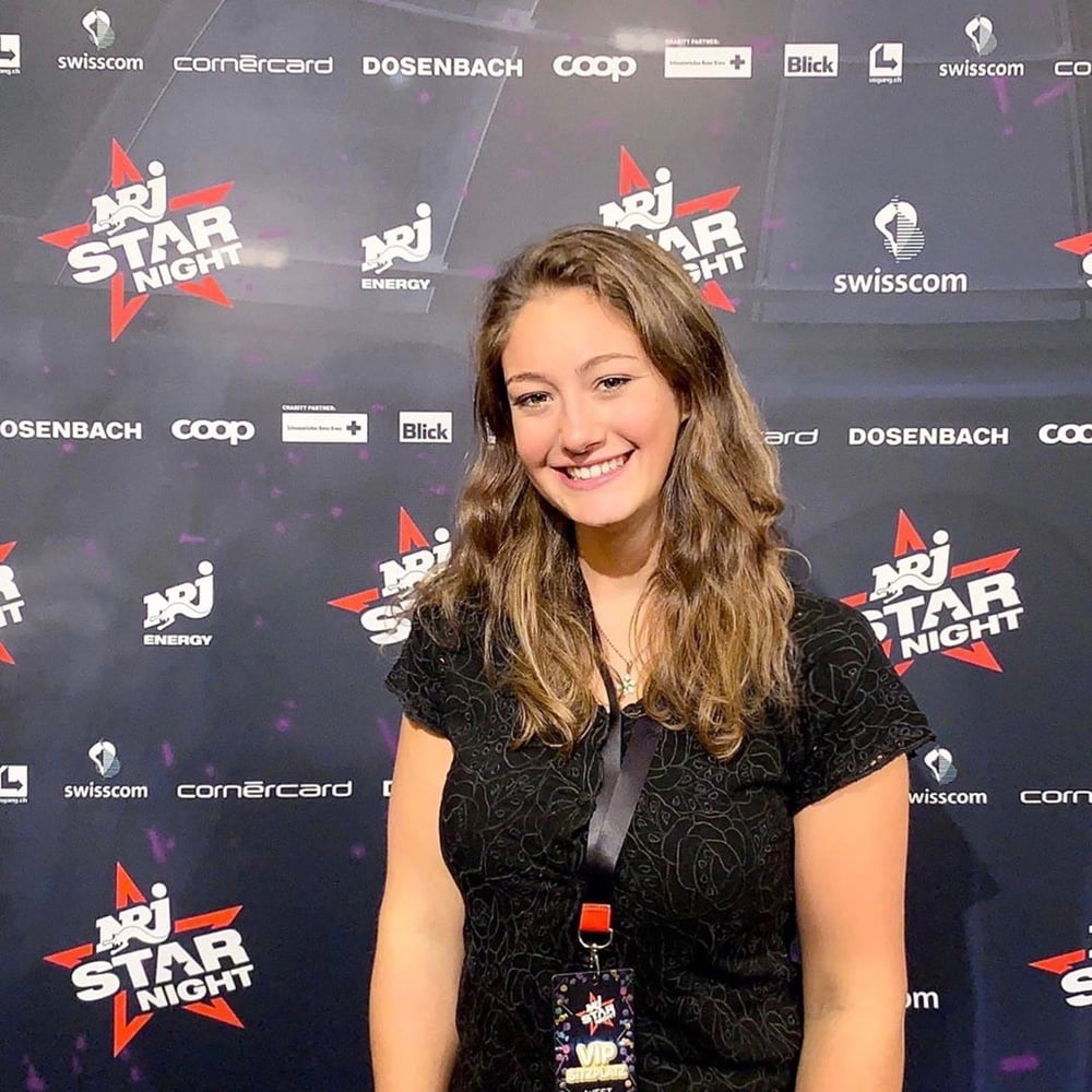 Snowboard Mädchen 2
 #97816718