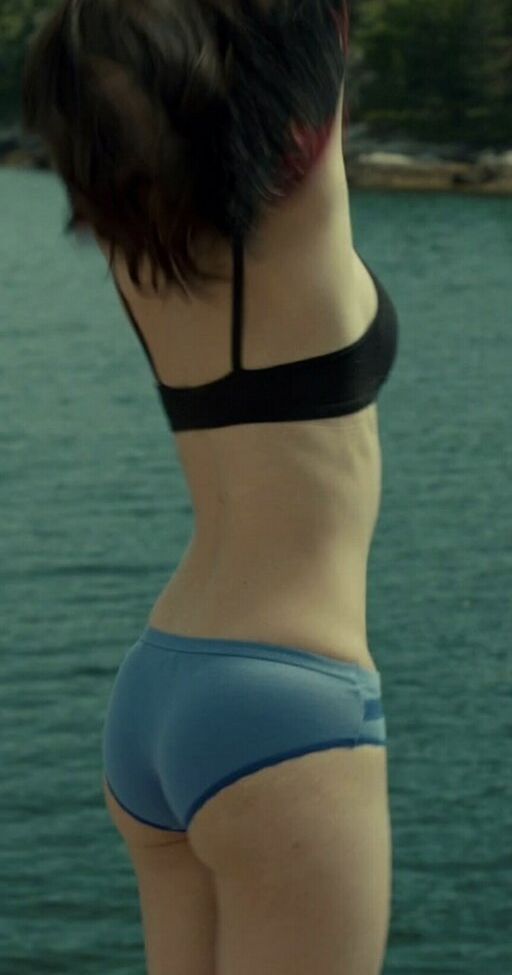 Emily Rudd nude #109330682