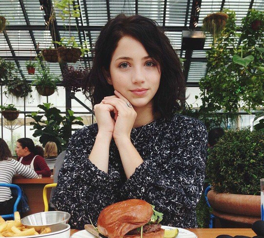 Emily Rudd nude #109330689