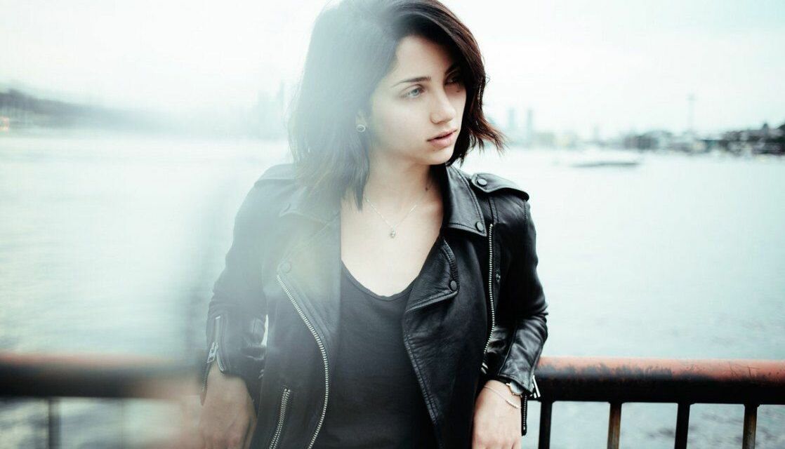 Emily Rudd nude #109330690