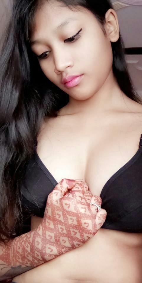 indian ex gf nude topless handbra leaked pics , monika arora #97261794