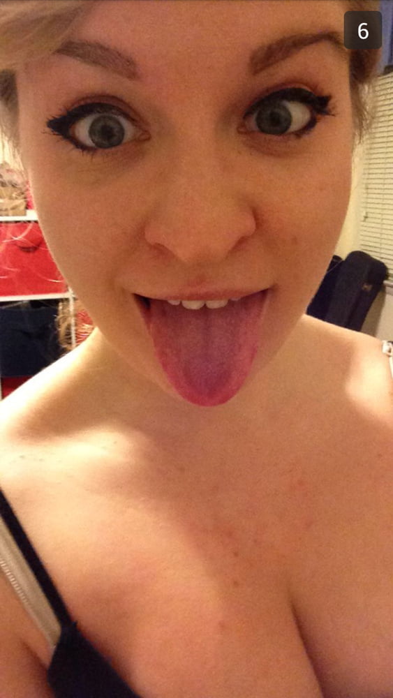 露出した妻たち 18
 #93000051